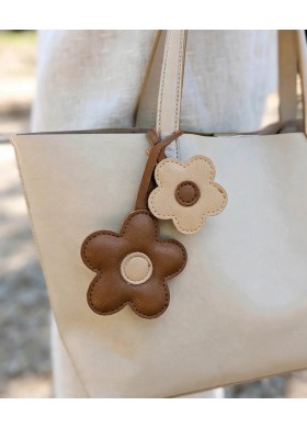 CC083-3-02 Daisy
